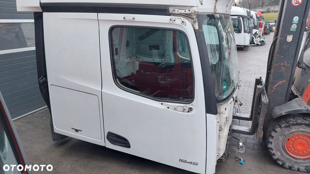 MERCEDES ACTROS MP4 EURO 6 DRZWI PRAWE KOMPLETNE - 1