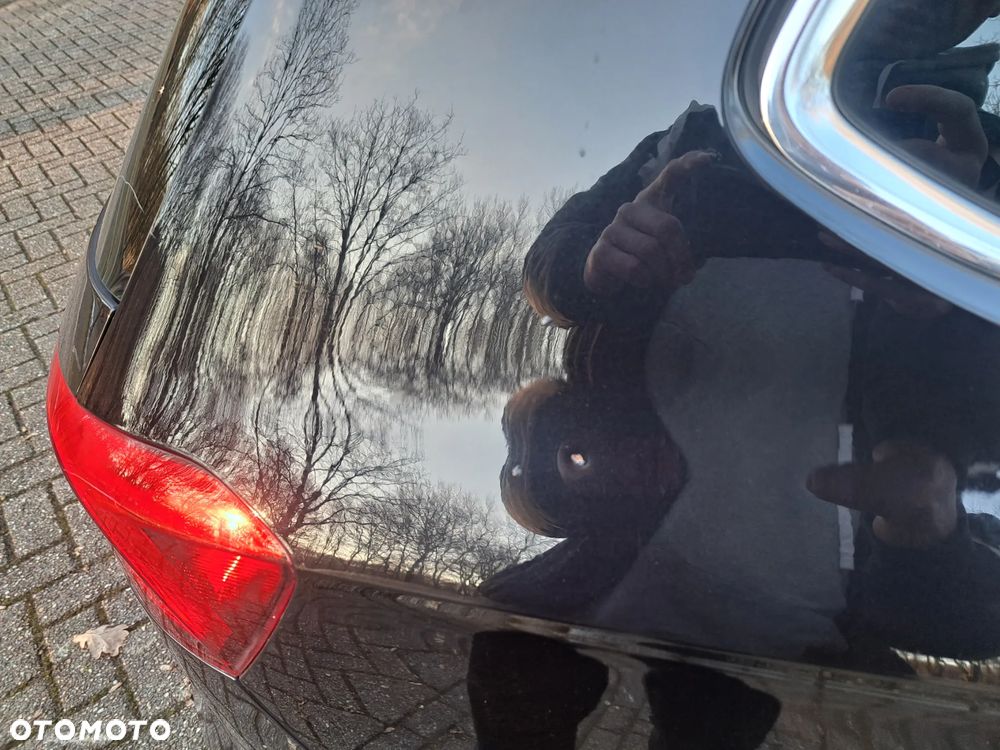 Volkswagen Passat - 10