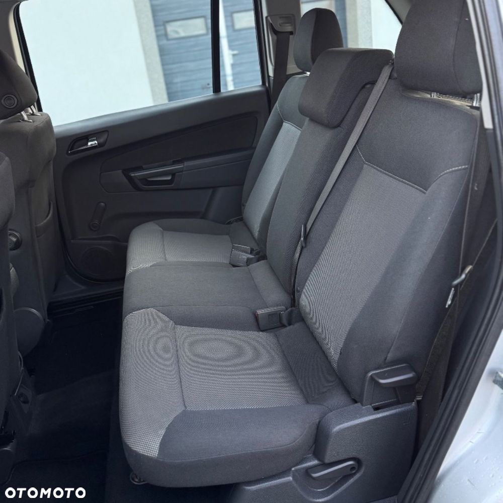 Opel Zafira - 21