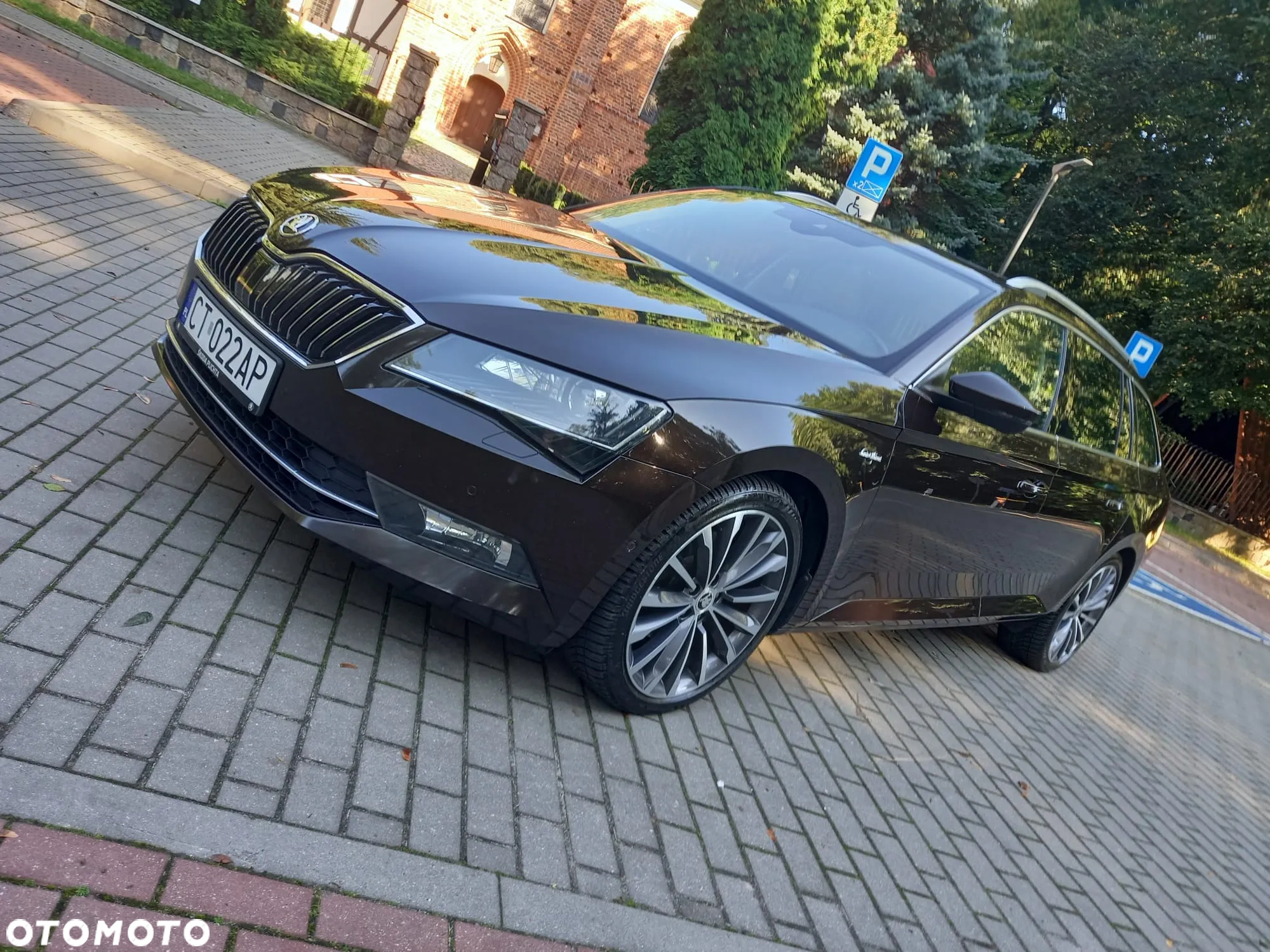 Skoda Superb 2.0 TDI 4x4 L&K DSG - 8