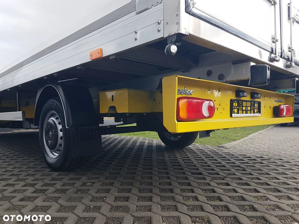 Renault MASTER KONTENER 8EP 4,21x2,23x2,22 KLIMA MANUAL  6-BIEGÓW KRAJOWY DMC 3500KG - 25