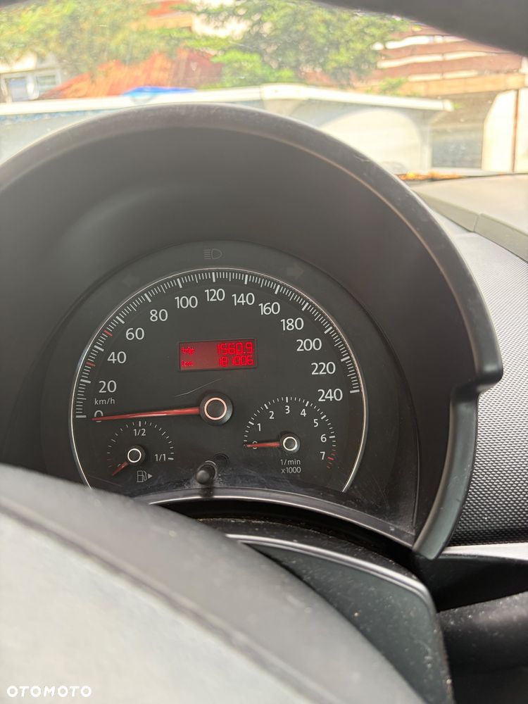 Volkswagen New Beetle 1.6 - 7