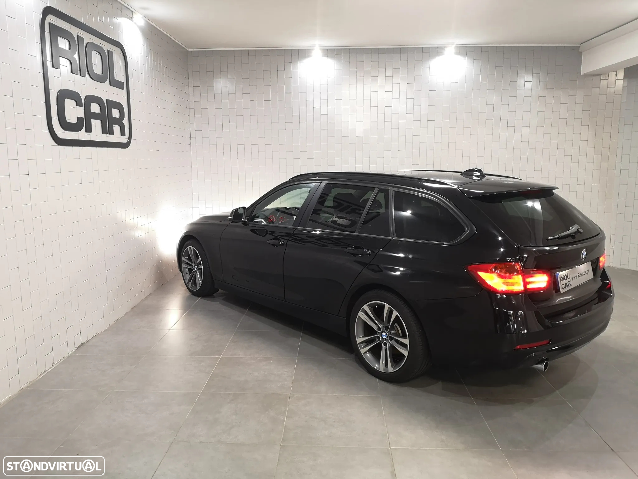 BMW 320 d DPF Touring Edition Sport - 12