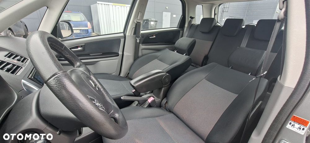 Suzuki SX4 1.6 VVT 4x2 Comfort - 21