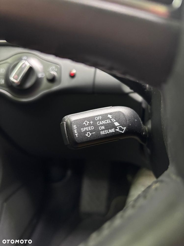 Audi A4 Avant 2.0 TDI - 7