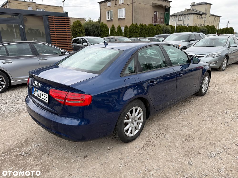 Audi A4 Limousine - 20