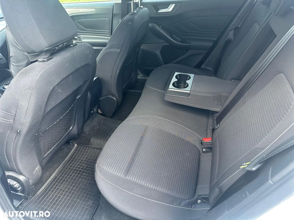 Ford Focus 2.0 EcoBlue Titanium - 10