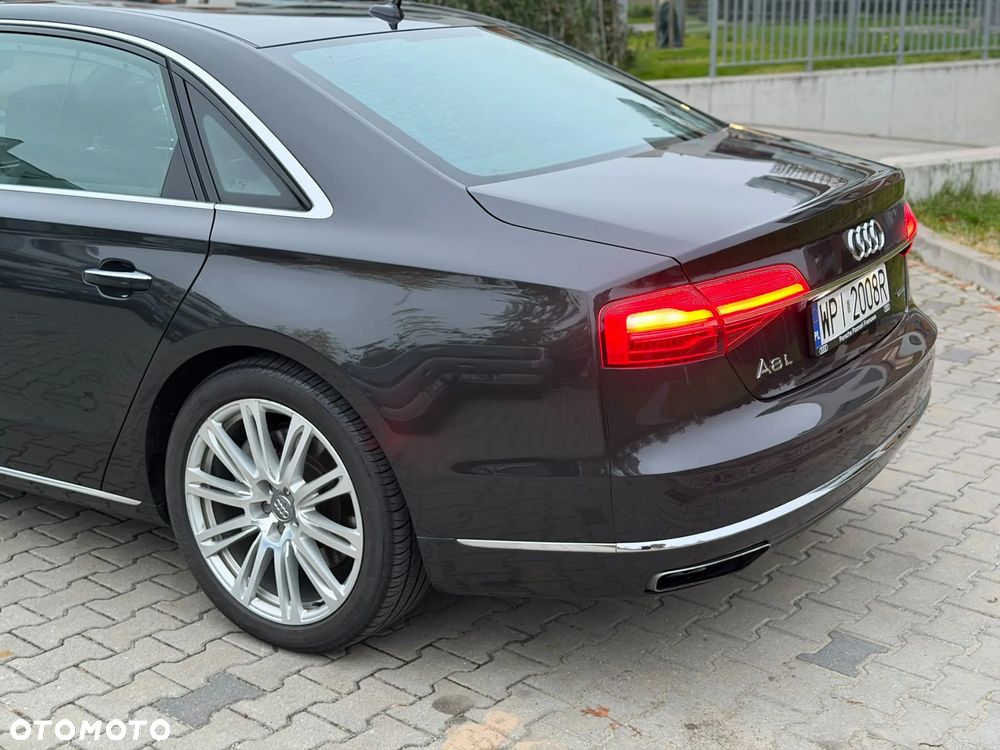 Audi A8 - 7