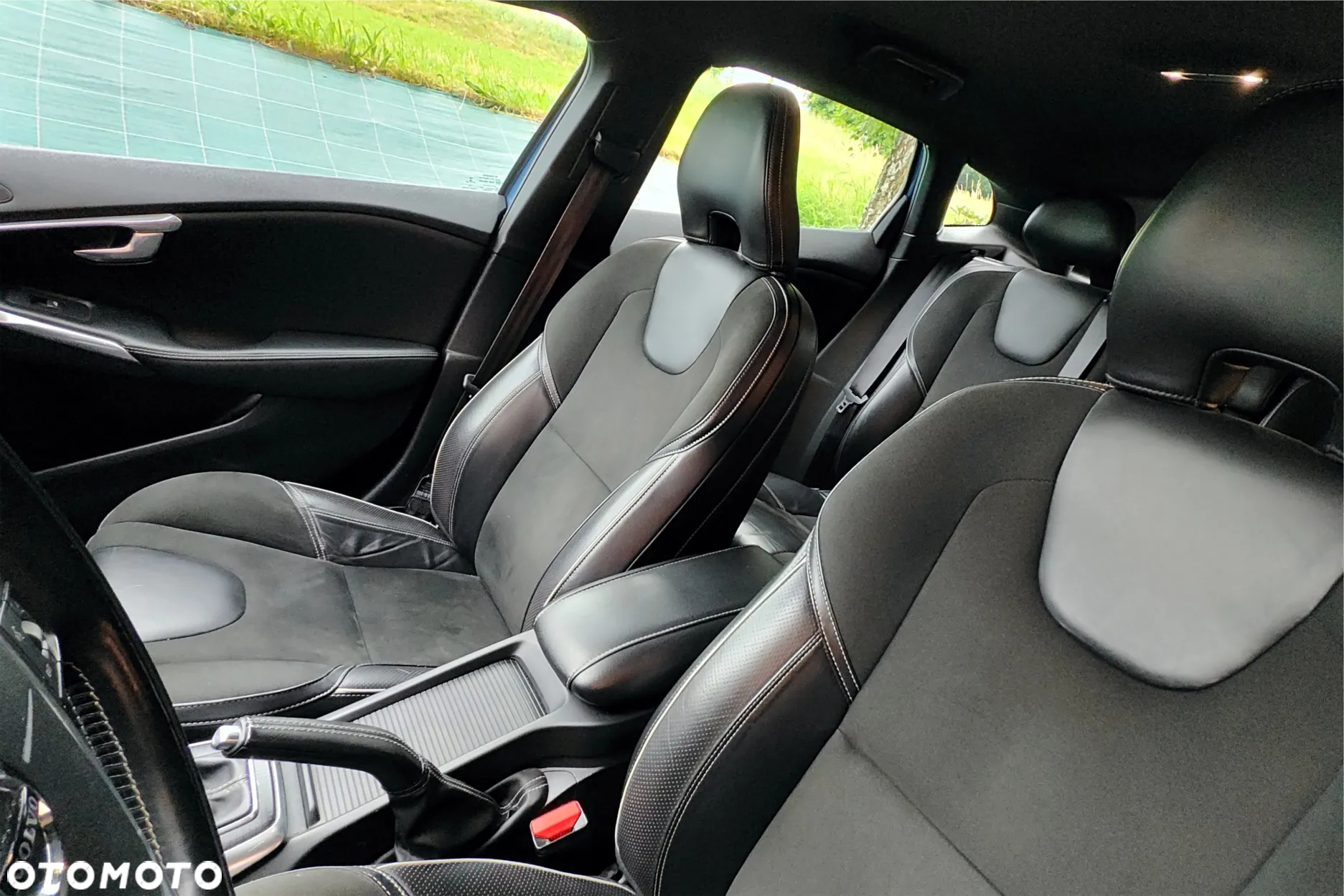 Volvo V40 T2 Drive-E R-Design Kinetic - 6