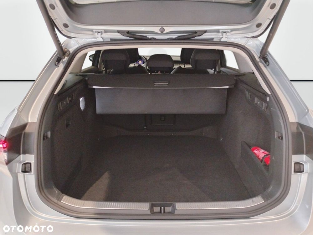 Skoda Superb 2.0 TDI SCR Selection DSG - 29