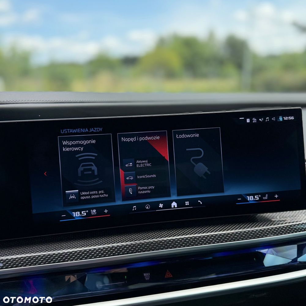 BMW Seria 7 M760e PHEV xDrive sport - 22