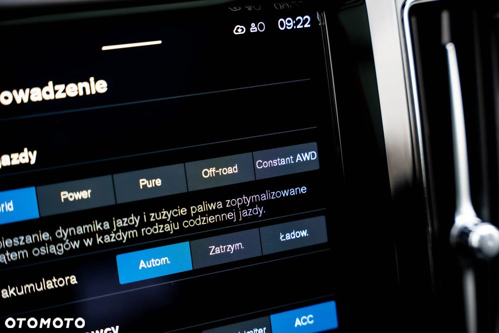 Volvo XC 60 T6 AWD Plug-In Hybrid R-Design - 25