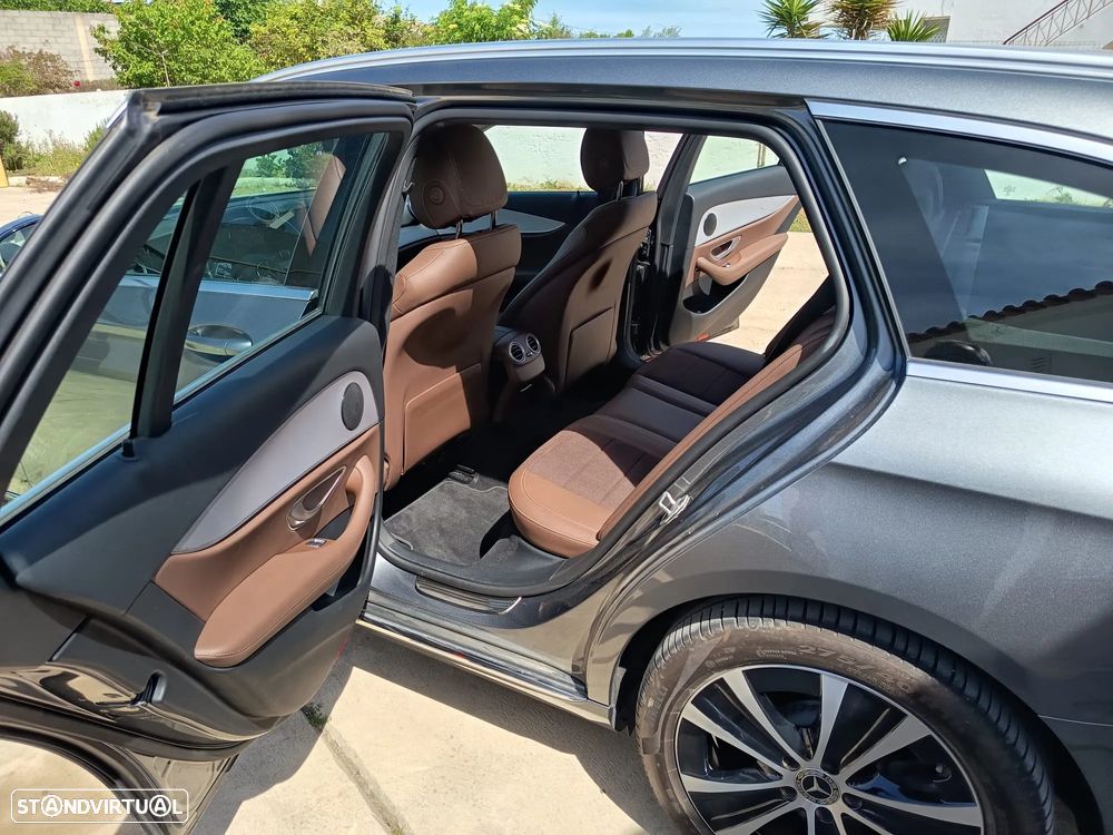 Mercedes-Benz E 300 - 11