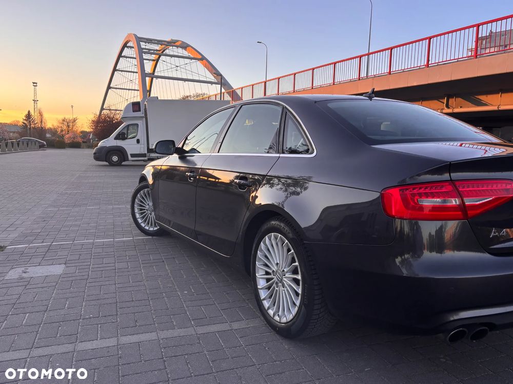 Audi A4 Limousine 1.8 TFSI Ambiente - 8