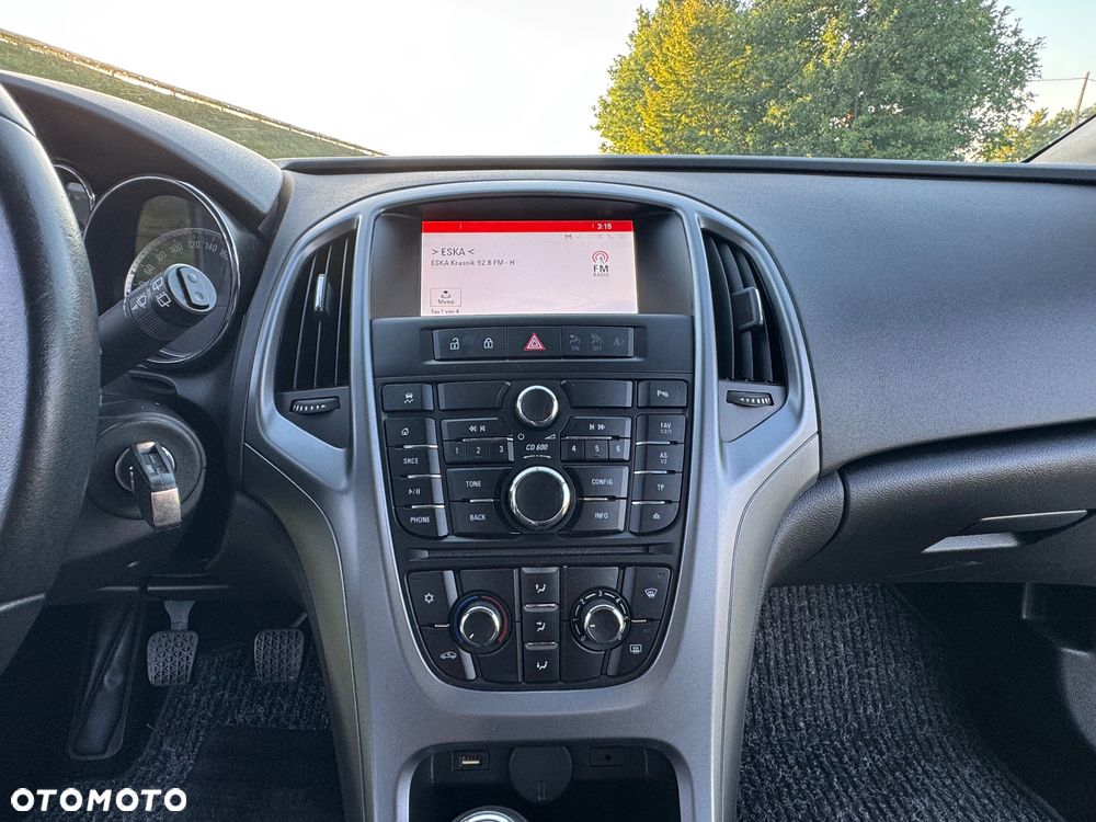 Opel Astra 1.4 Turbo 150 Jahre - 35