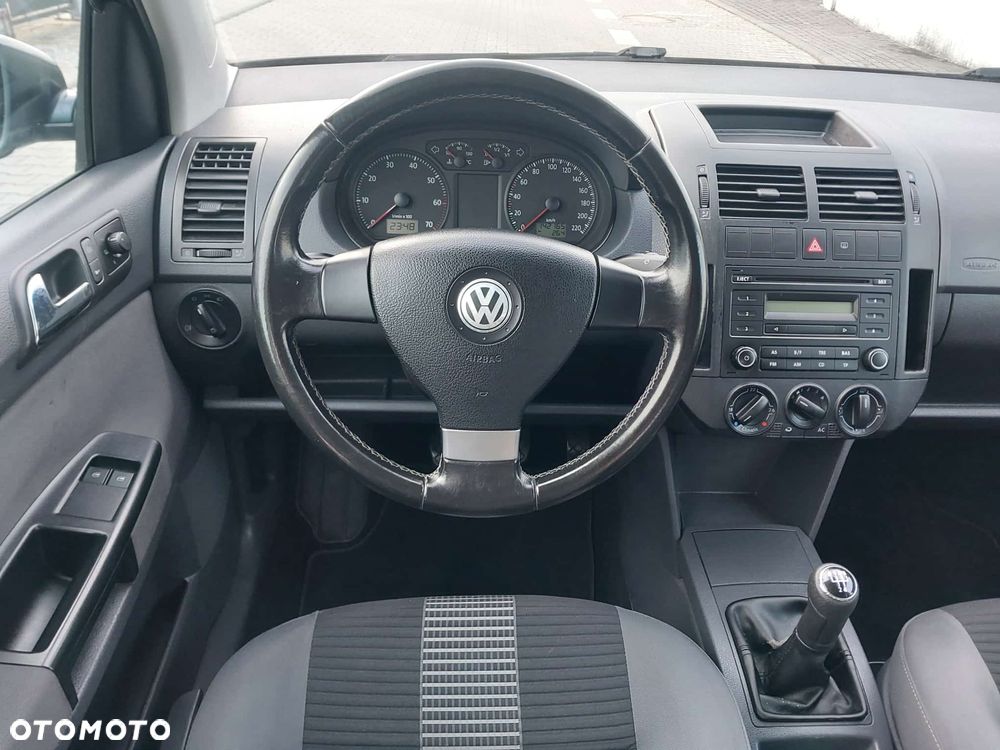 Volkswagen Polo 1.2 Team - 11