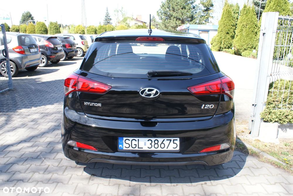 Hyundai i20 1.2 GO - 10