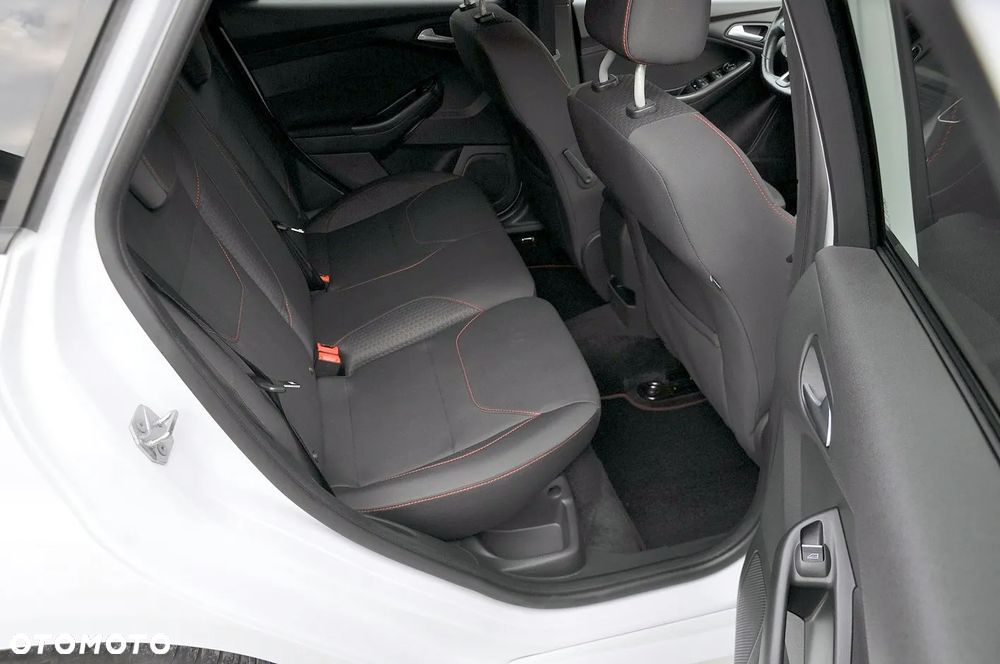 Ford Focus - 11
