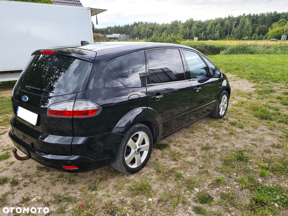 Ford S-Max - 9