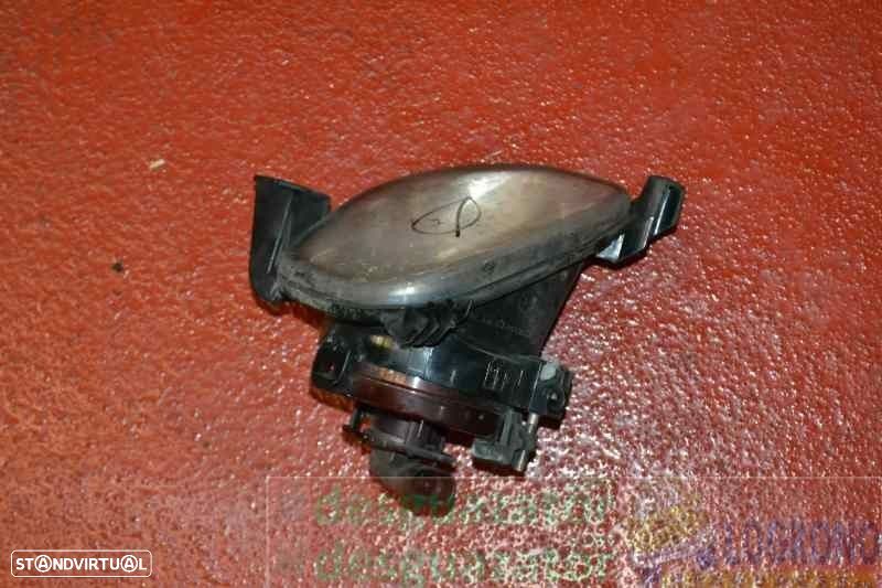 FAROL NEVOEIRO DIREITO TOYOTA AVENSIS SEDAN 2006 - 4