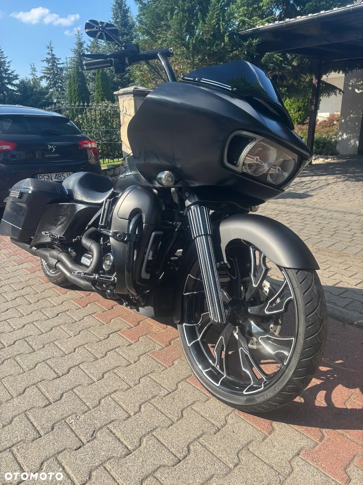 Harley-Davidson Touring Road Glide - 3