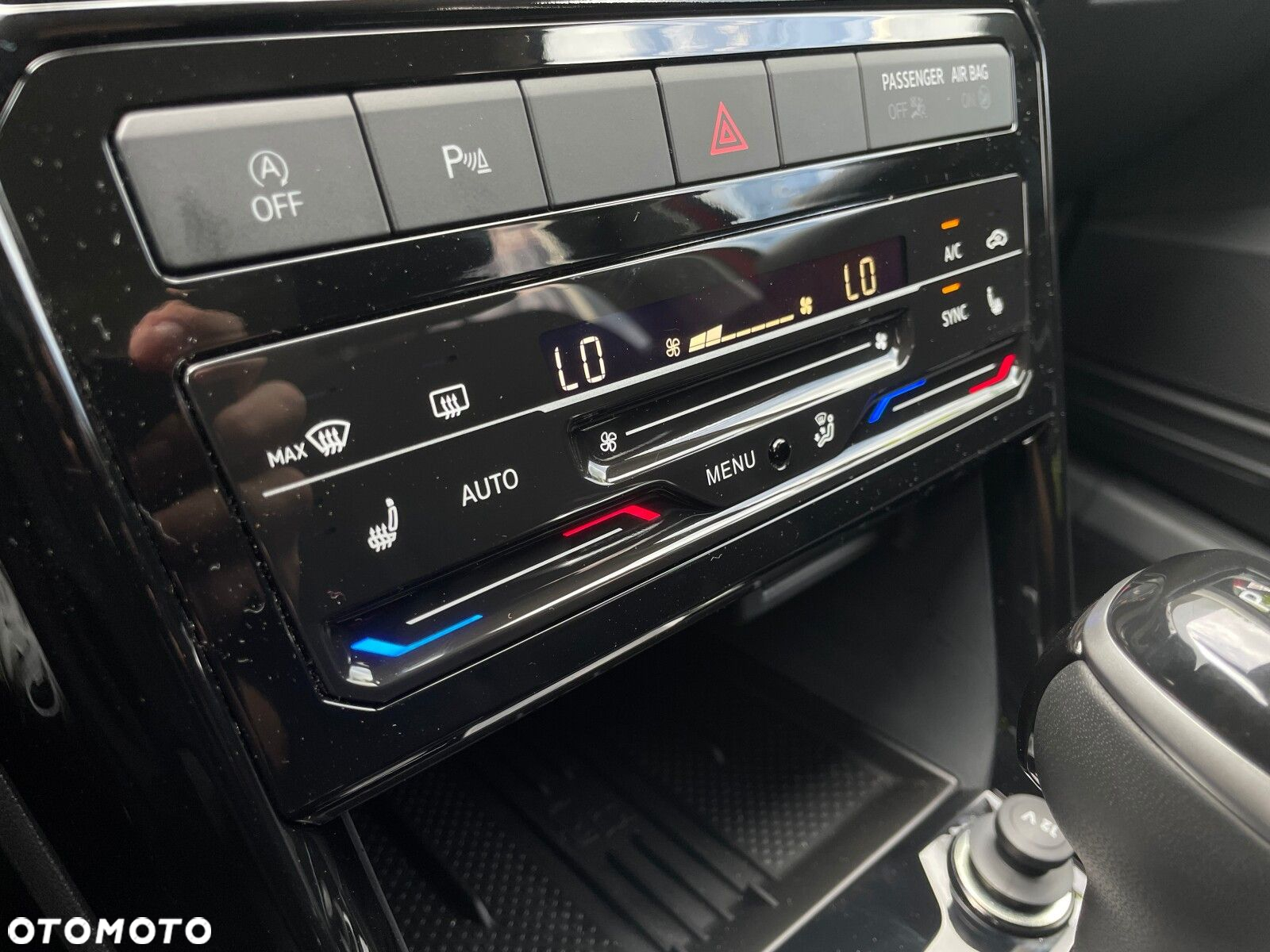 Volkswagen T-Cross 1.0 TSI Life Plus DSG - 24