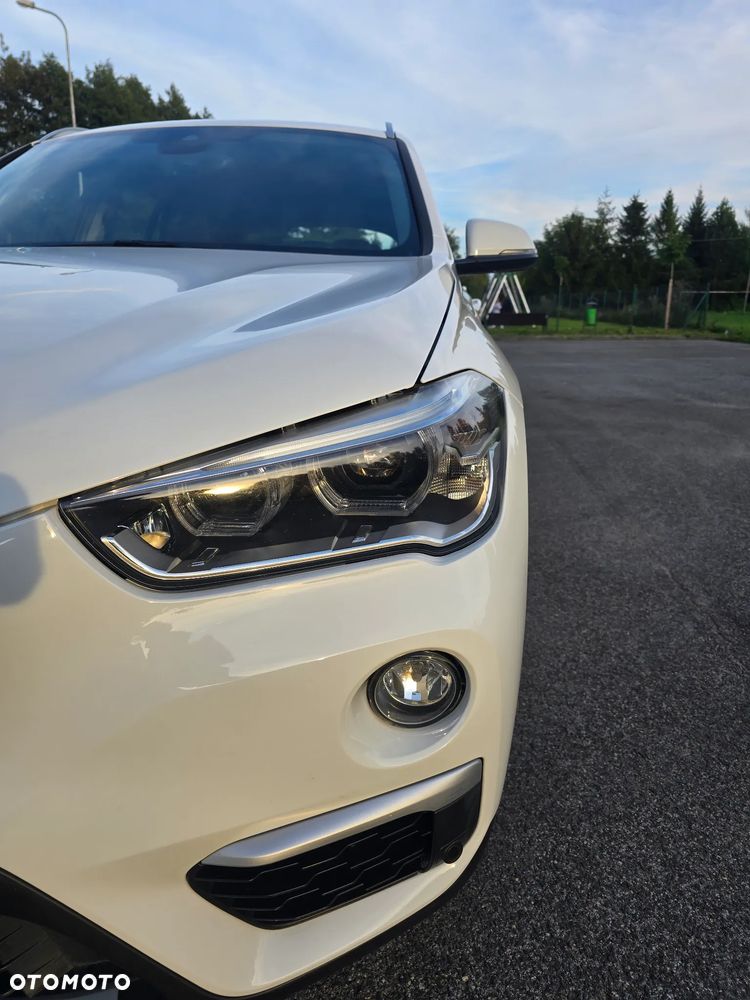 BMW X1 xDrive18d - 14