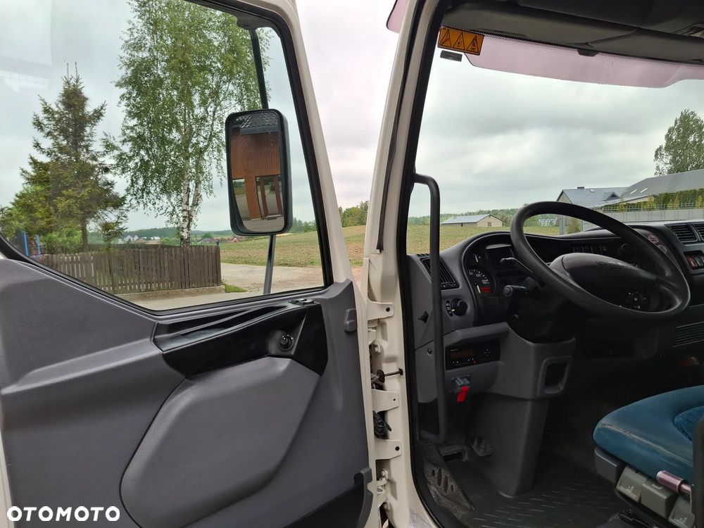 DAF LF 45.180 Wywrotka 3 Stronna + Hydroburta HDS HIAB Żuraw Dźwig Sterowanie Radiowe Łyżka Chwytak Obrotowy Dzielone Burty Hak Klimatyzacja Niski Przebieg Blokada Mostu Oświetlenie Ostrzegawcze - 16