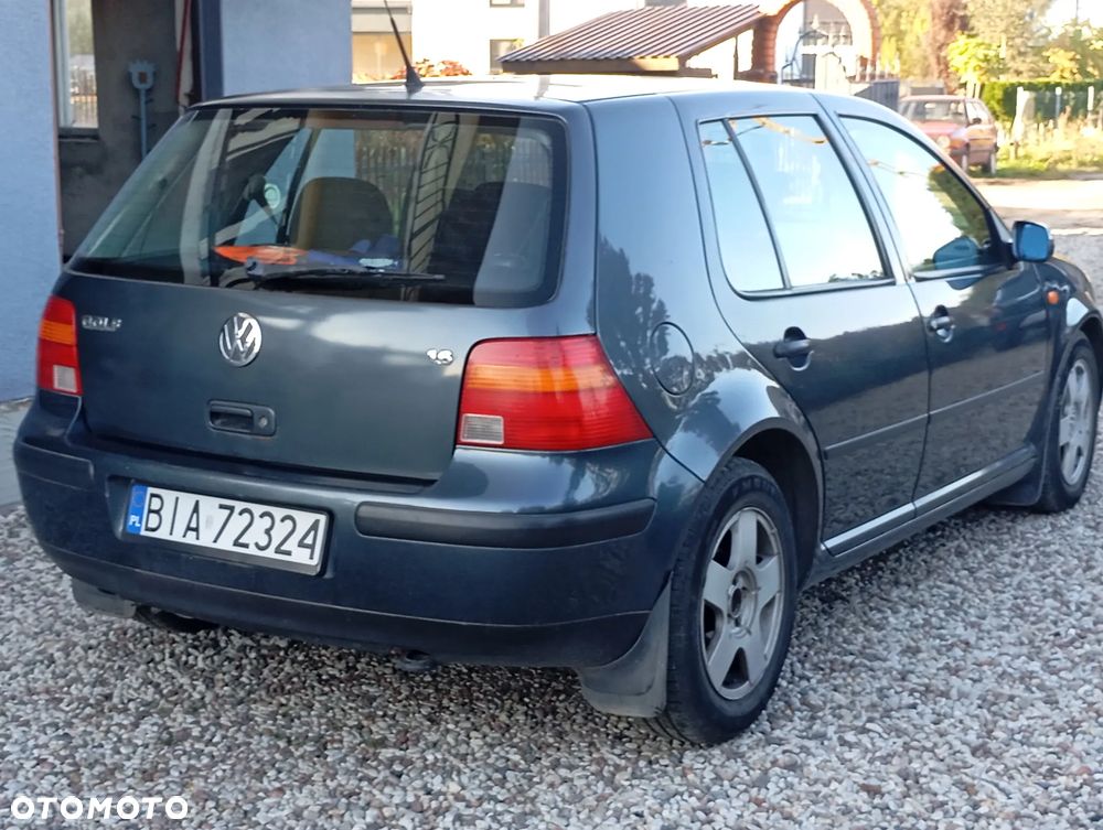 Volkswagen Golf - 9