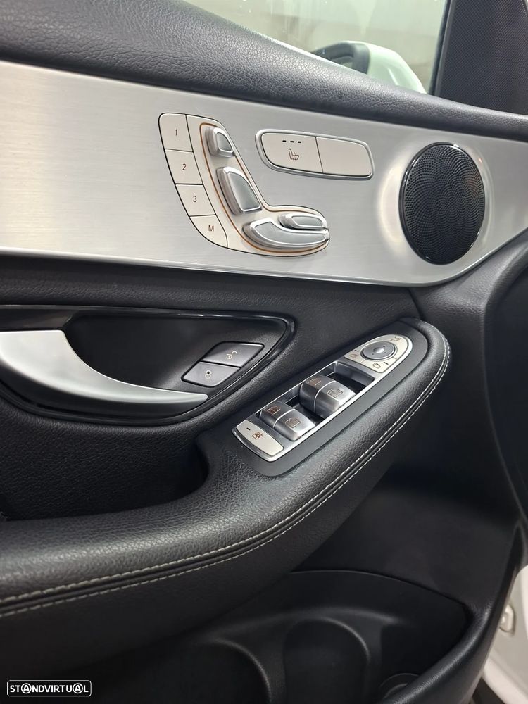 Mercedes-Benz GLC 300 de 4Matic 9G-TRONIC AMG Line - 3