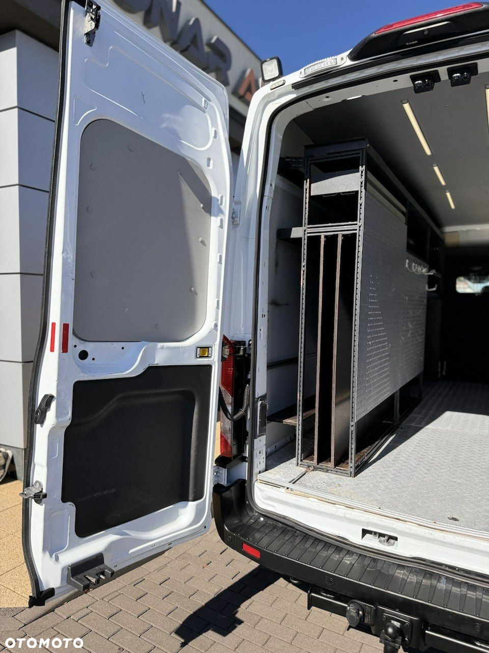 Ford Transit - 9