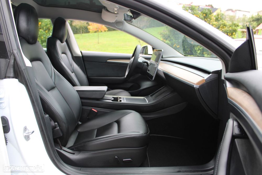 Tesla Model 3 Long Range AWD Dual Motor - 28