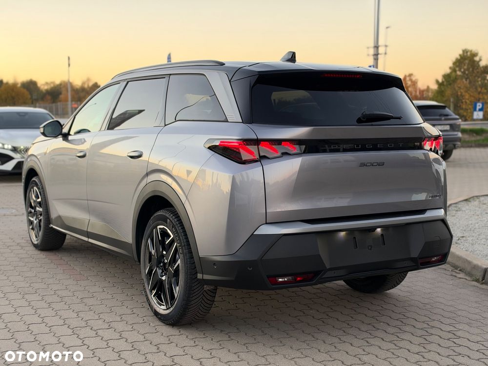 Peugeot 5008 1.2 PureTech mHEV GT S&S e-DCS6 - 8