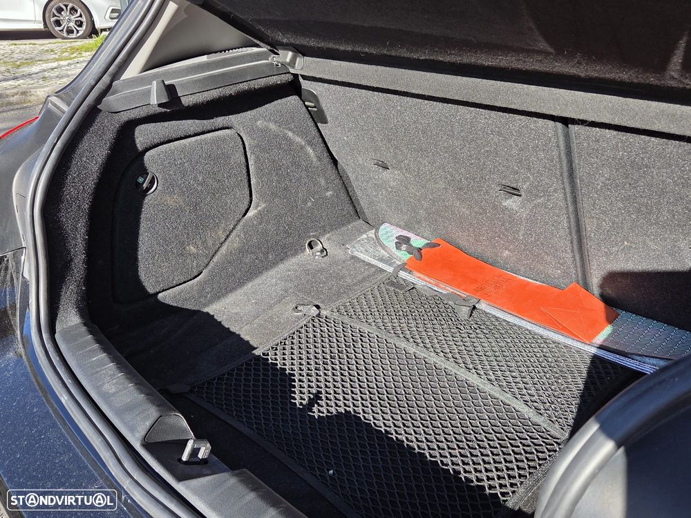 BMW 116 d EfficientDynamics - 12