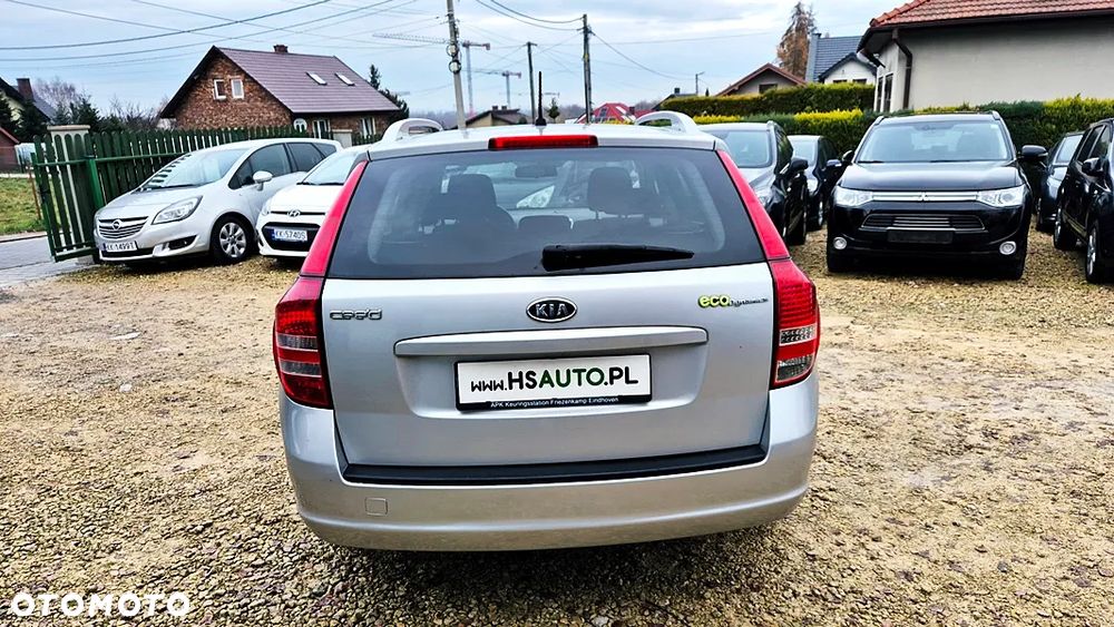 Kia Ceed 1.4 CVVT Dream-Team Edition - 18