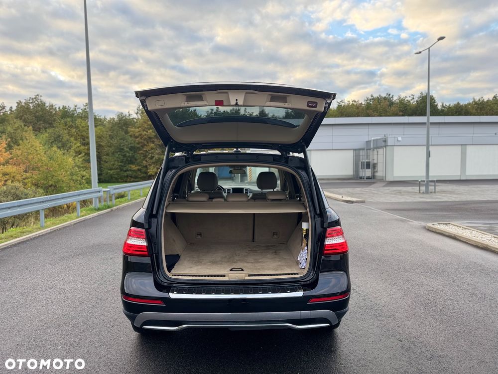 Mercedes-Benz ML 350 BlueTec 4-Matic - 27