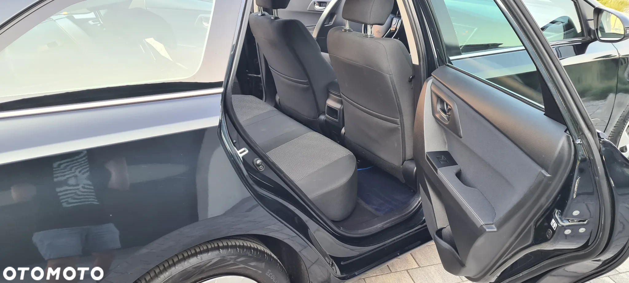 Toyota Auris 1.6 Premium - 25