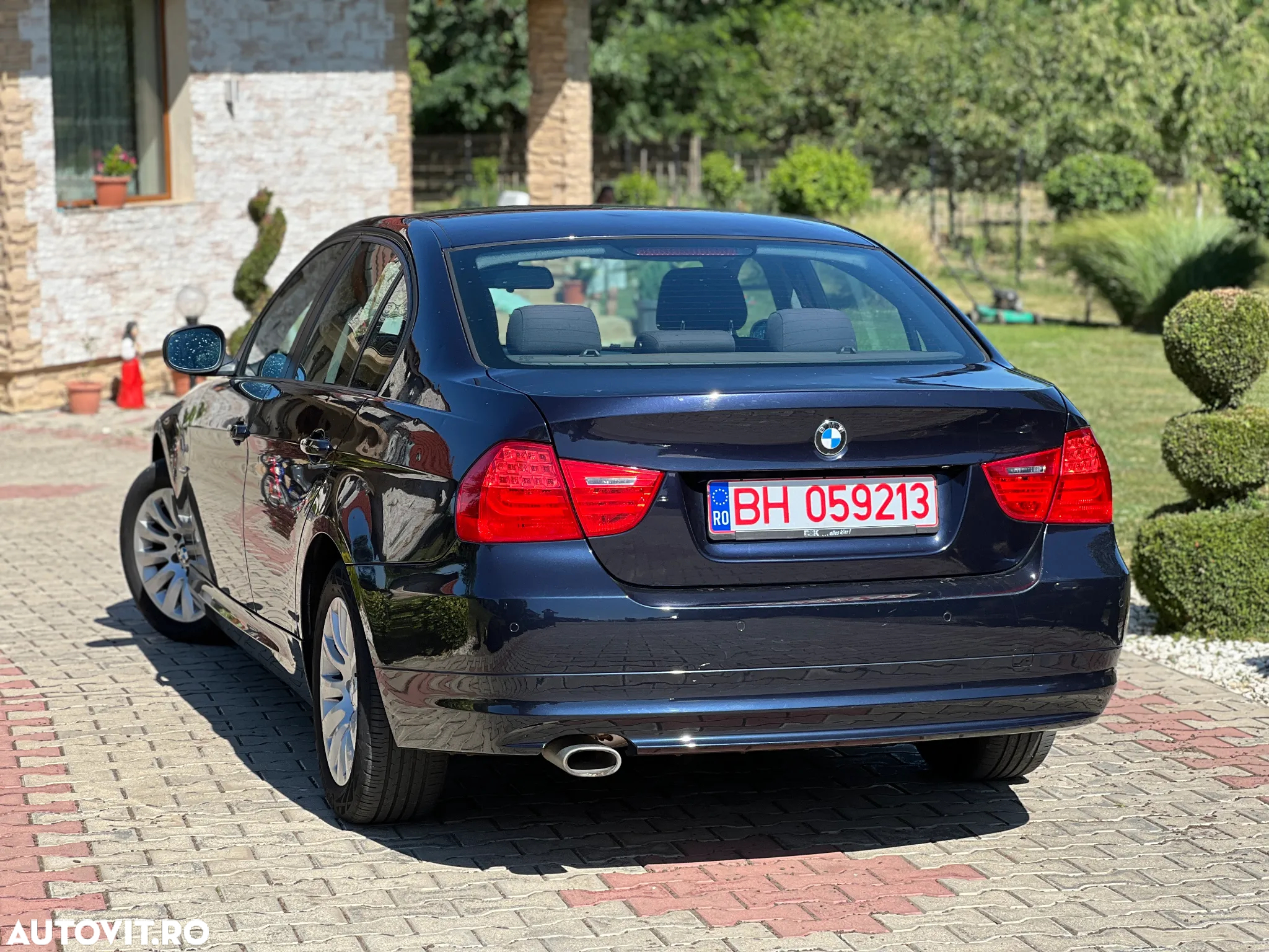 BMW Seria 3 318d - 4