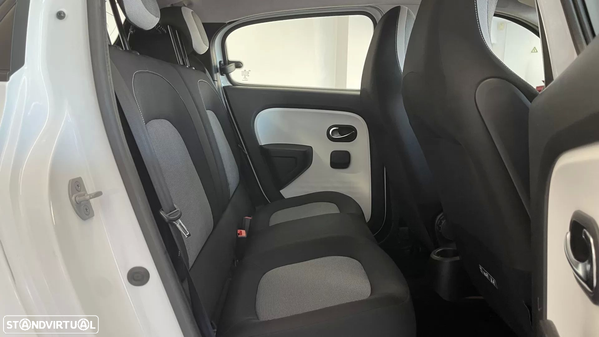 Renault Twingo 1.0 SCe Limited - 17