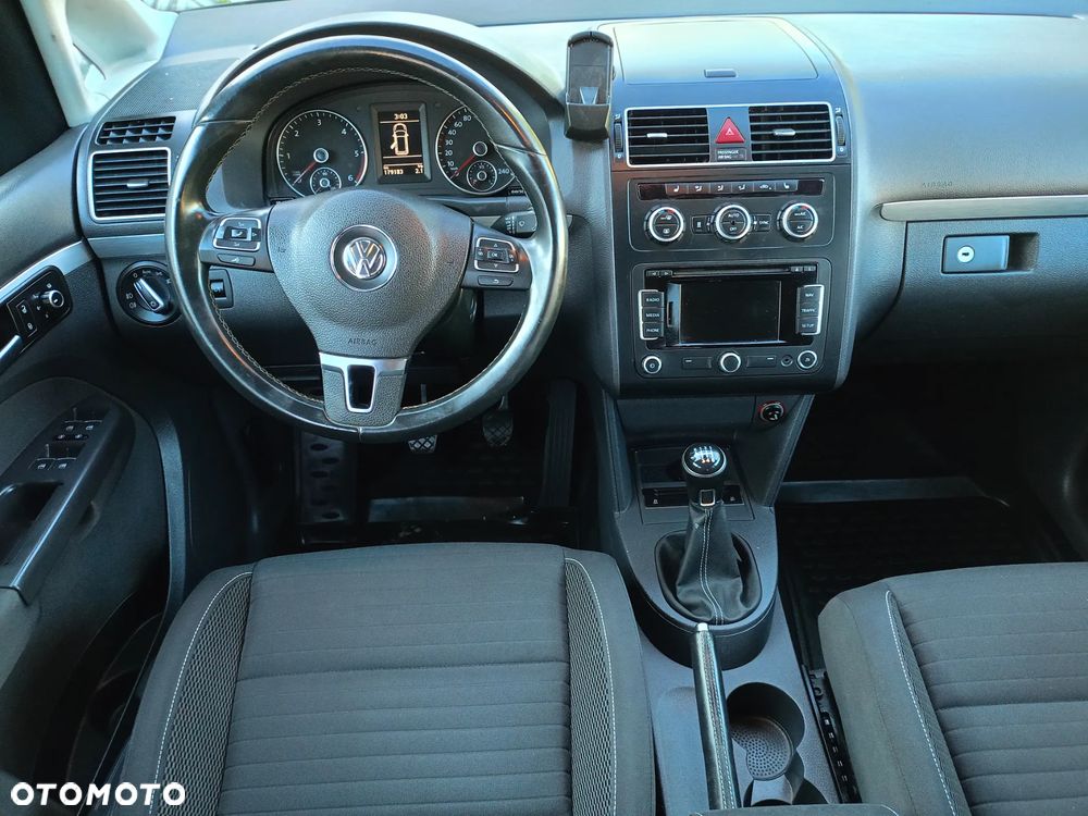 Volkswagen Touran 1.6 TDI DPF BlueMotion Technology Cup - 21
