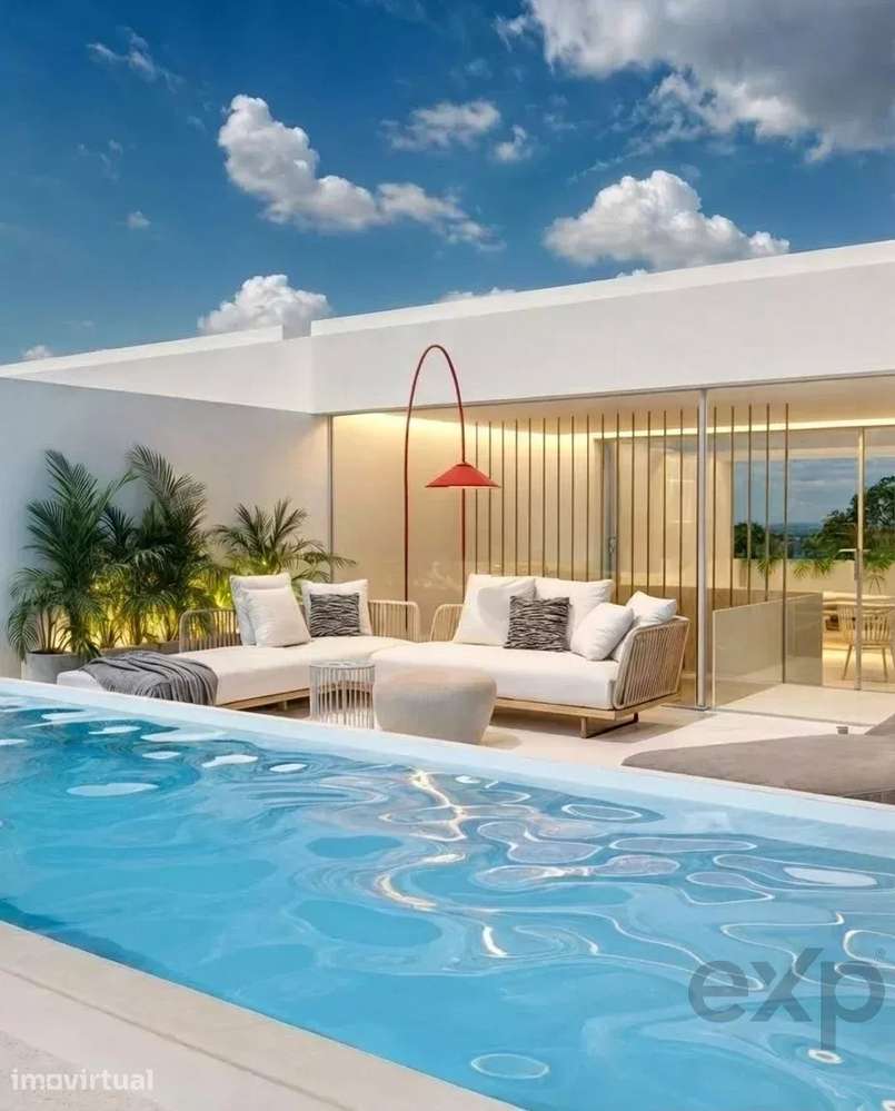 Moradia V4 Com Piscina Privada e Elevador - Vilamoura - Grande imagem: 2/60