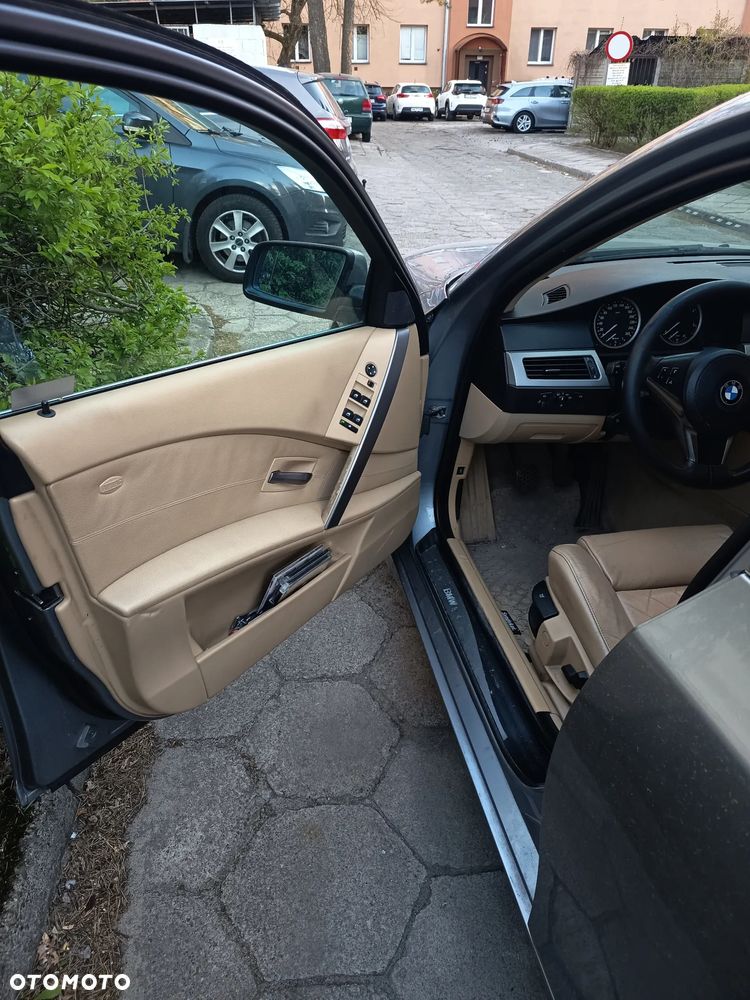 BMW Seria 5 520d - 11