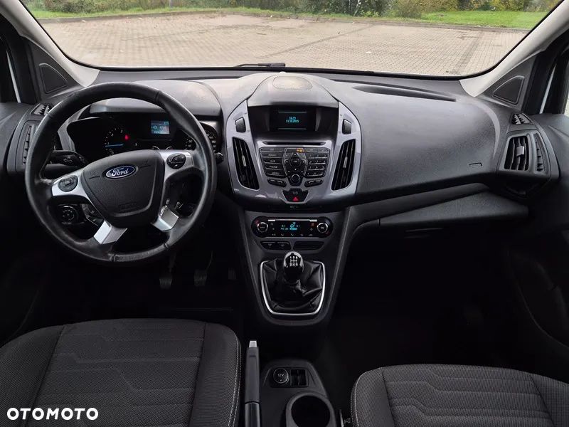 Ford Tourneo Connect Grand - 13