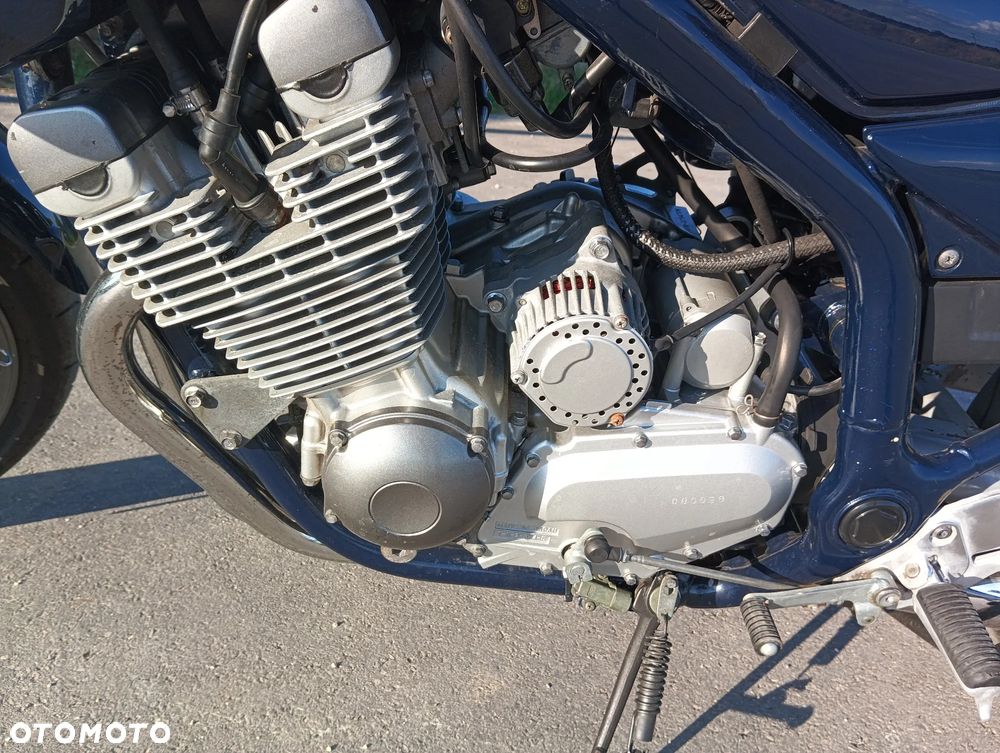 Yamaha XJ - 2