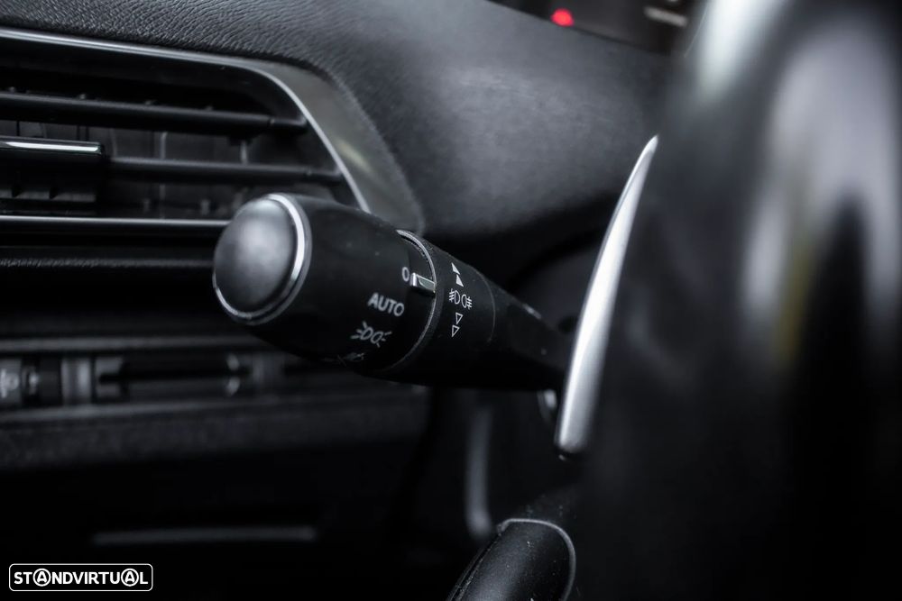 Peugeot 3008 BlueHDi 130 Stop & Start EAT8 Allure - 16