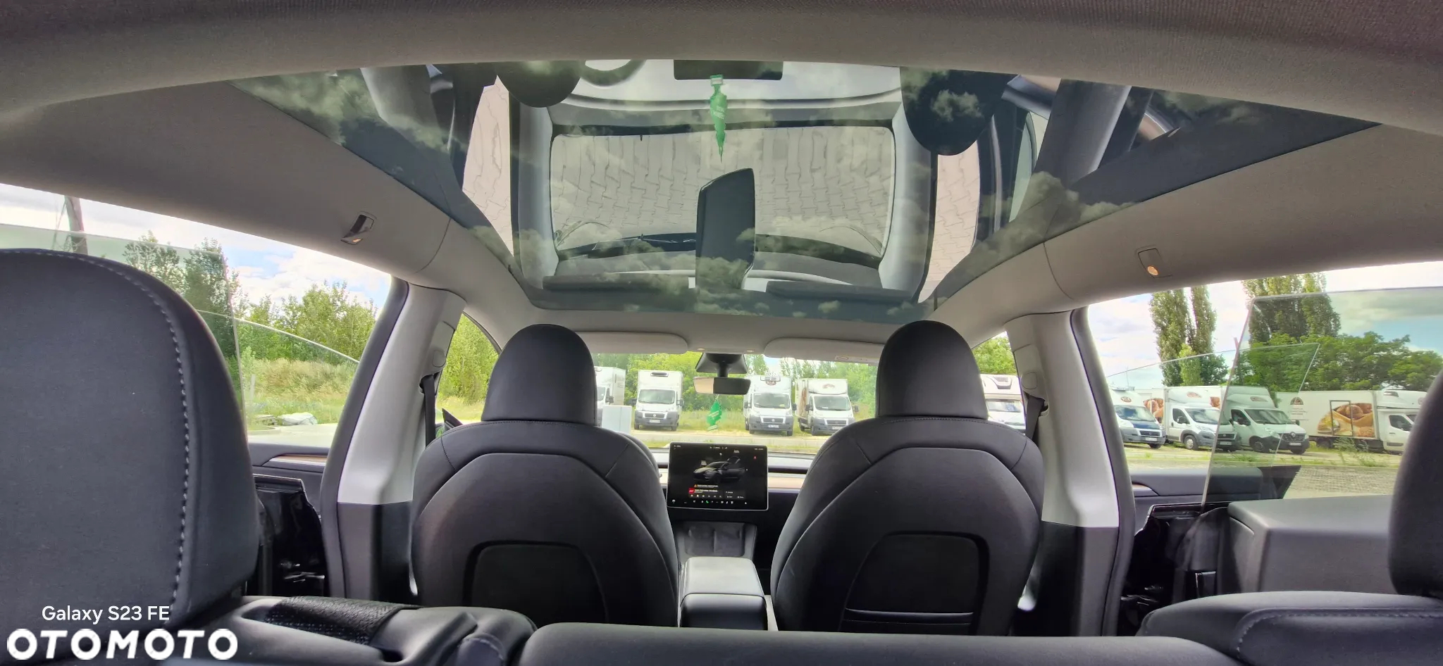 Tesla Y Performance AWD - 19