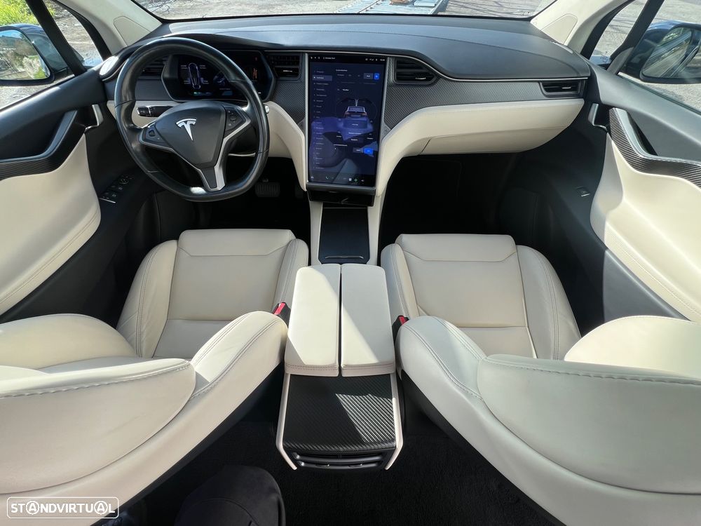 Tesla Model X 100D - 8