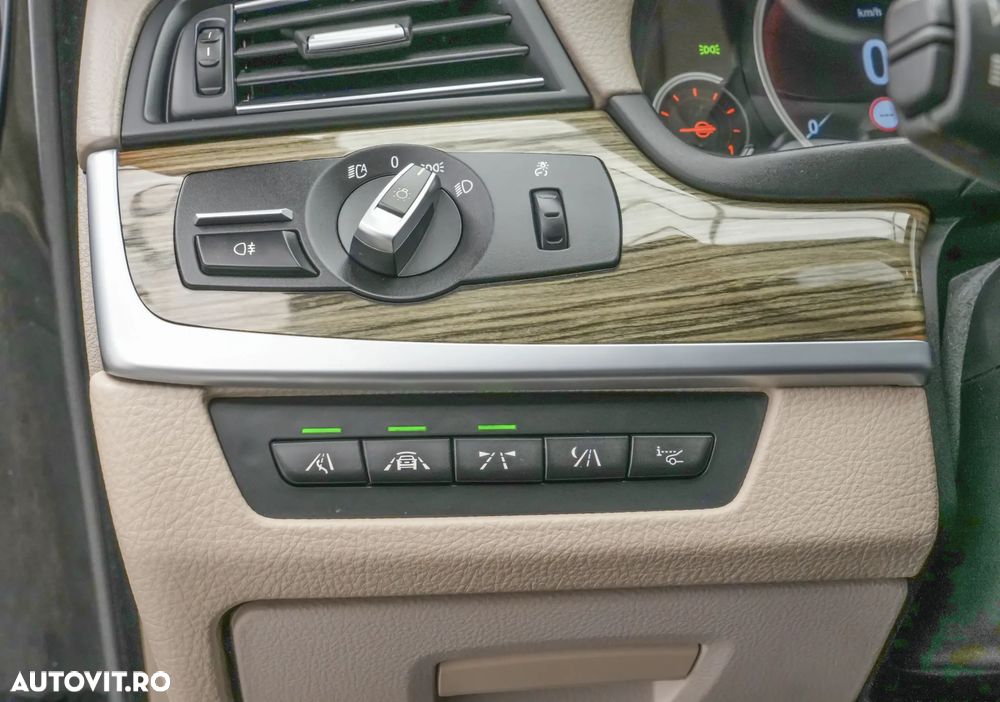 BMW Seria 5 535d xDrive AT - 28