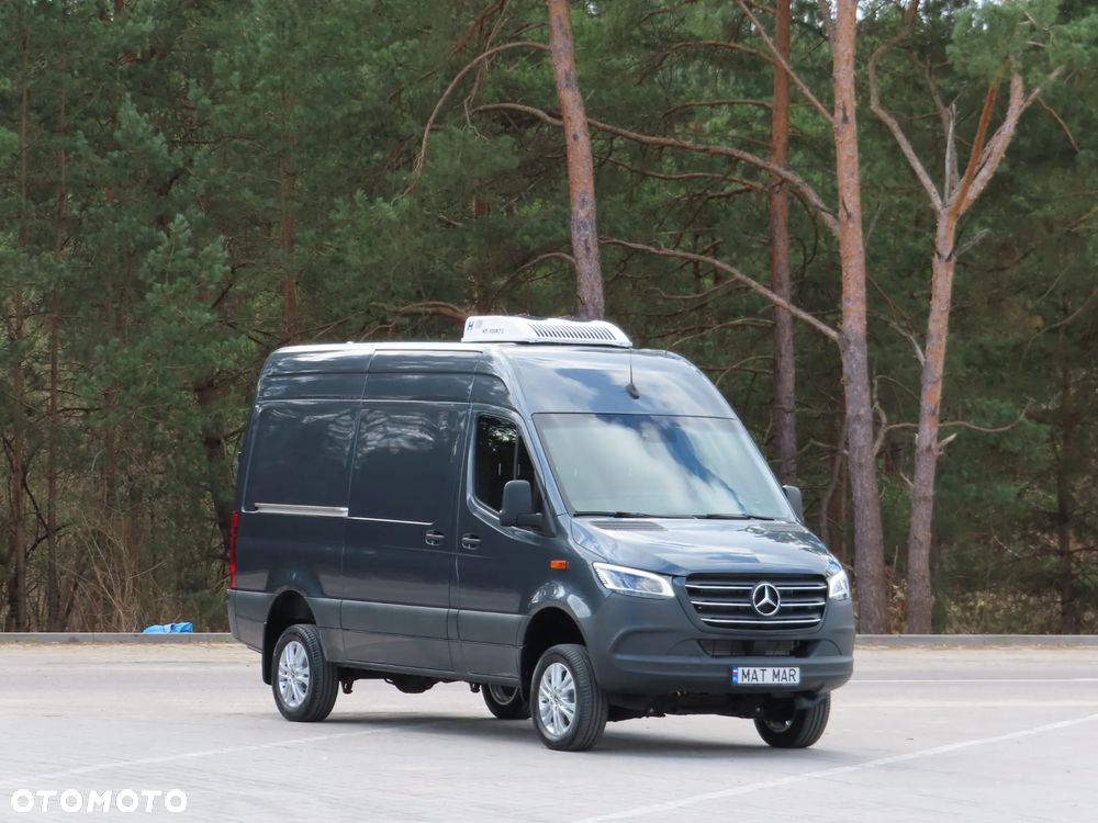 Mercedes-Benz Sprinter 319 CDI V6 3.0 CDI 190 KM Automat 7G-Tronic 4X4 Chłodnia -30*C Agregat Chłodniczy Rozstaw Osi 3665 mm Ładowność 1067 Kg WZMACNIANY Przebieg 10 Tys Km Jedyny Taki UNIKAT Stan NOWY Jak Z Fabryki POLECAM - 2