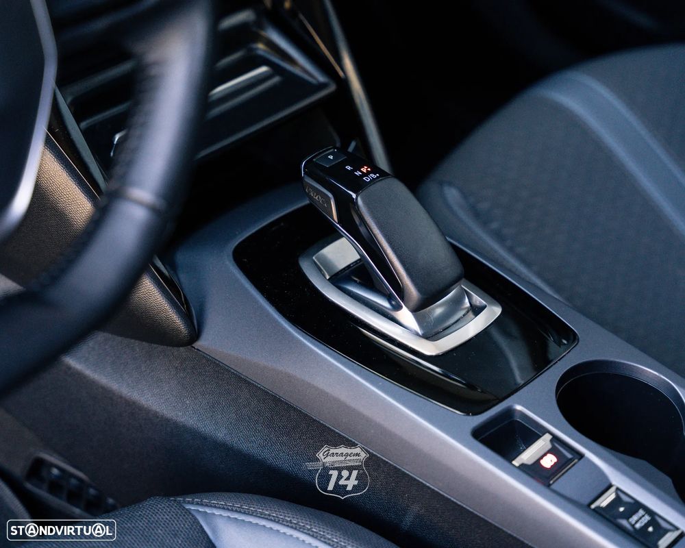Peugeot e-2008 Allure Pack - 11